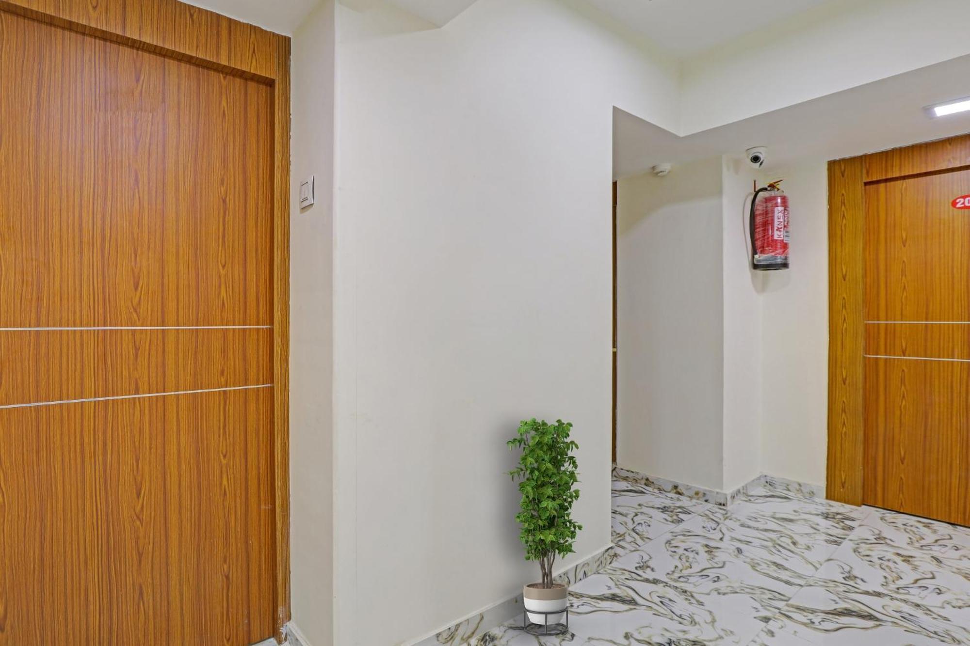 Capital O Bhavya Villa Ahmedabad Exterior foto